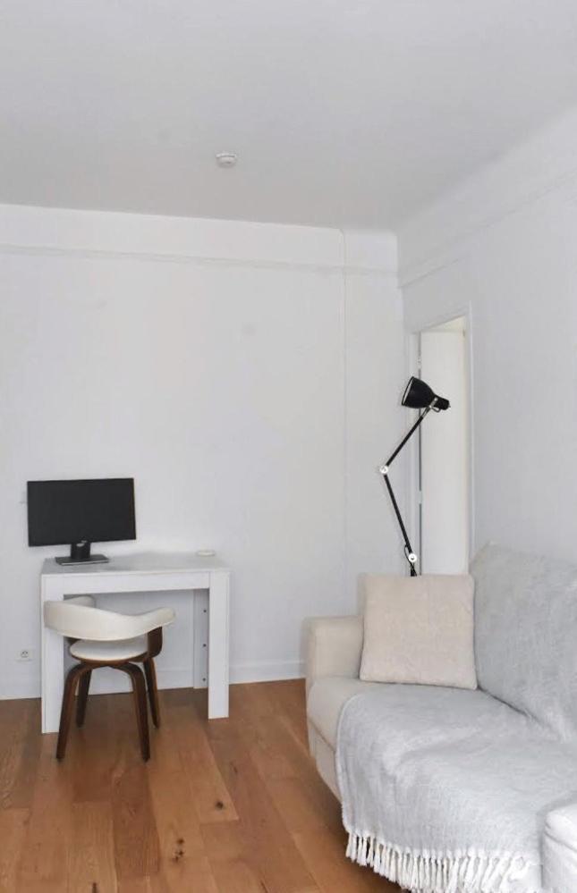 Louis' Haven * Paris