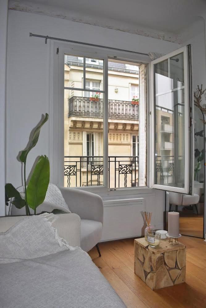 Louis' Haven Apartment Paris